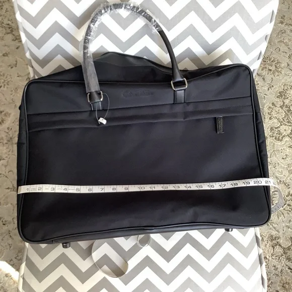 Large Calvin Klein duffel bag NEW 🖤